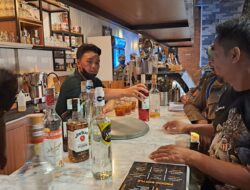 Satpol PP Tangsel Sisir  Tempat Penjual Miras, 187 Miras di Amankan