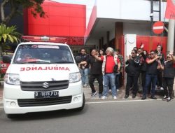 PDIP Jakarta Timur Kirim Relawan Sopir Ambulance ke Bencana Alam Sumbar